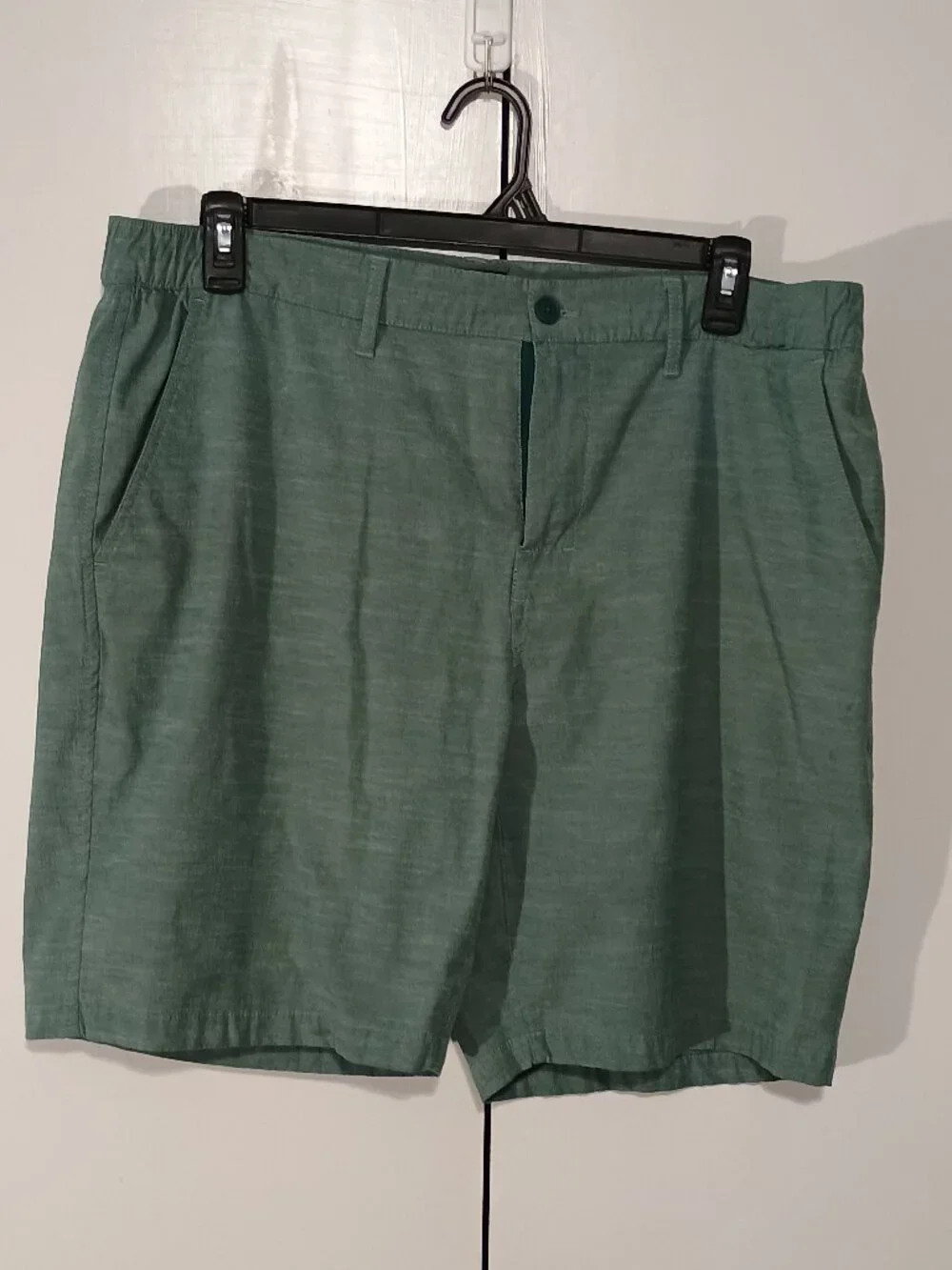 RVCA Sage Green Casual Chino Shorts Men’s Size 38